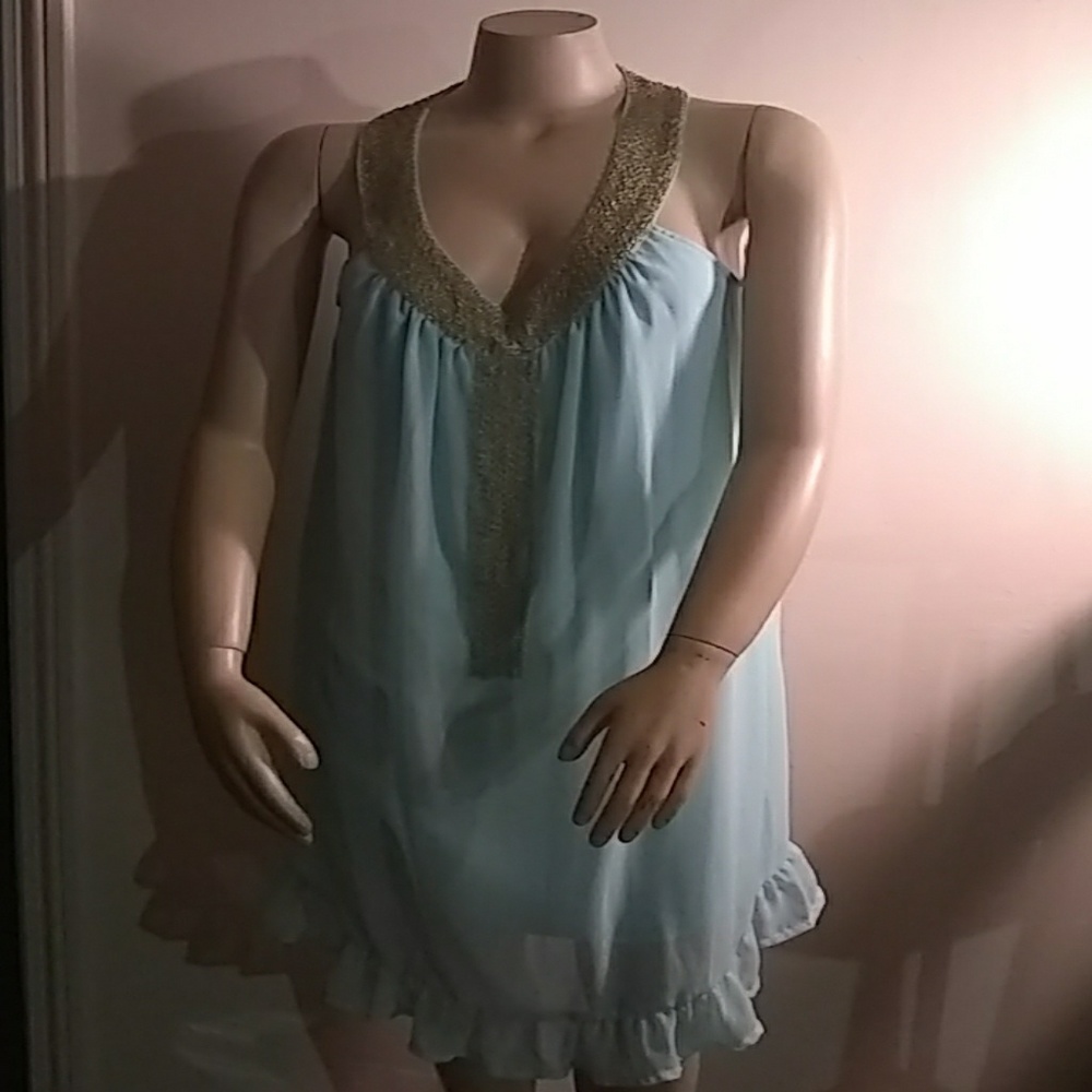 Dress - Picture 2 of 8